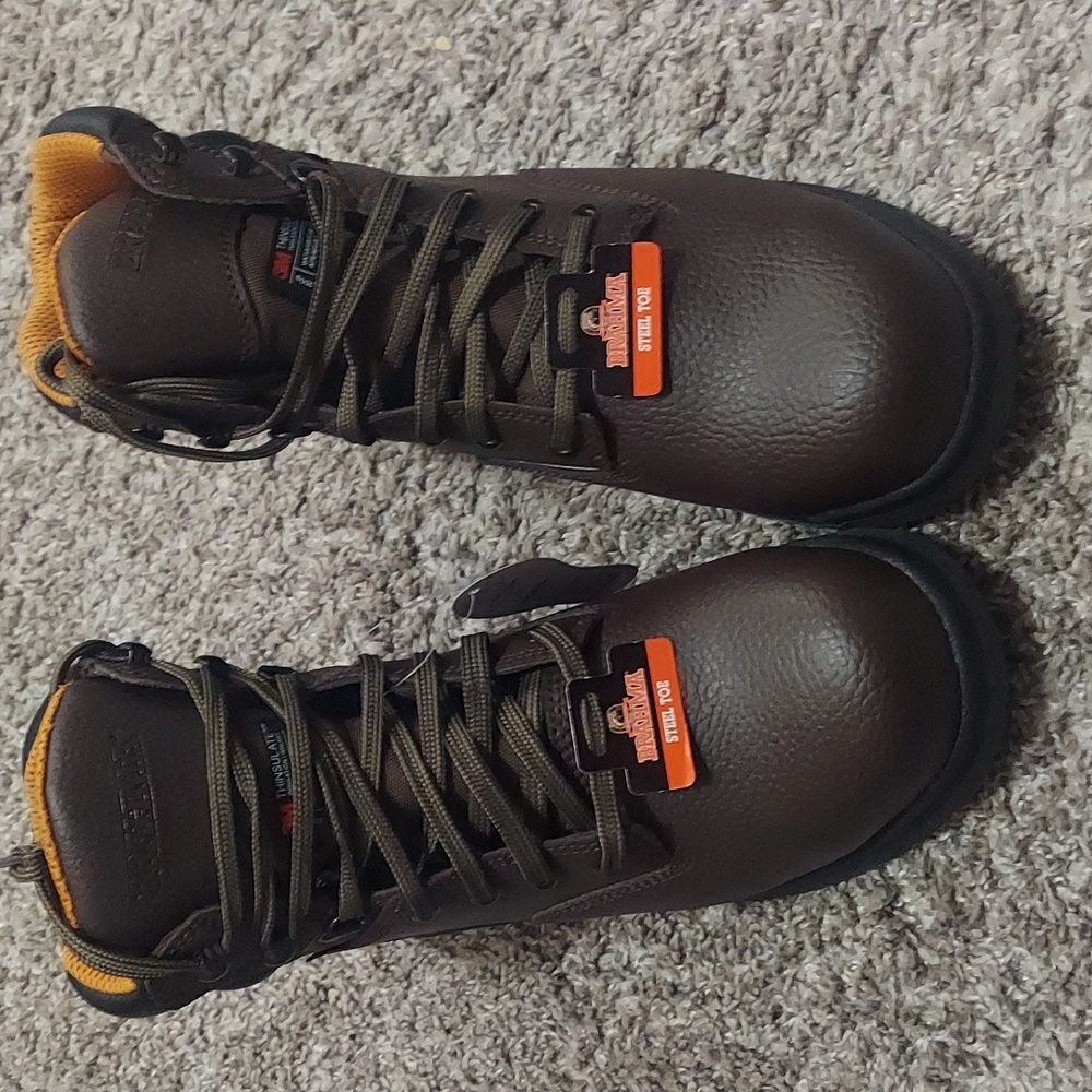 Men's brown boot shoes